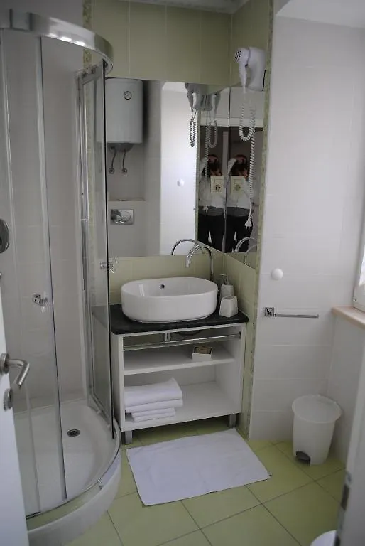 Rooms Piazzetta Cres Πανσιόν